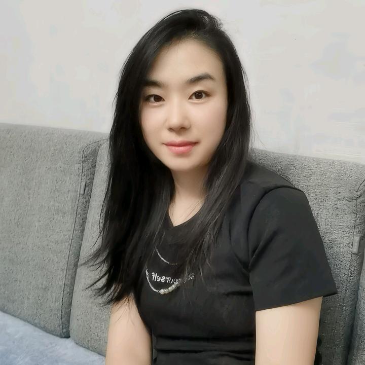 容容穿搭