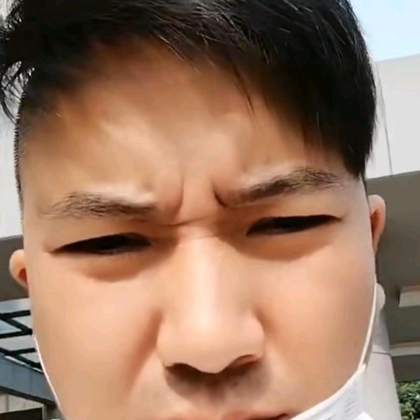 万里飘扬