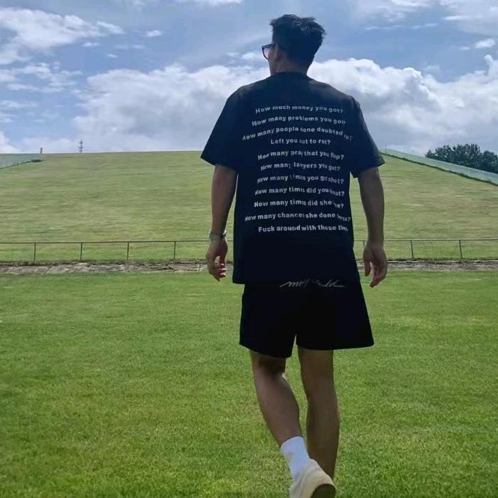 凌晨三点才睡着