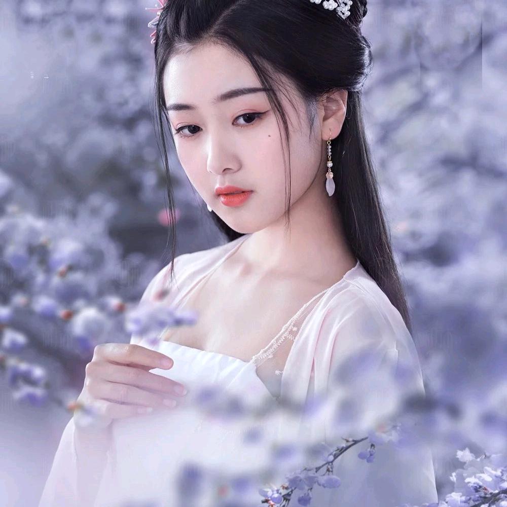 @蓝天吖