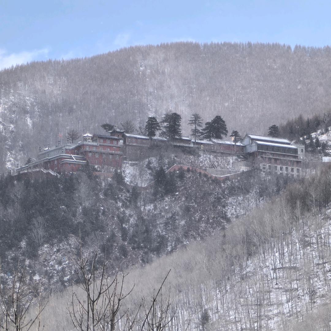 纳蓝临汾分公司-金刚橡胶屋顶防水