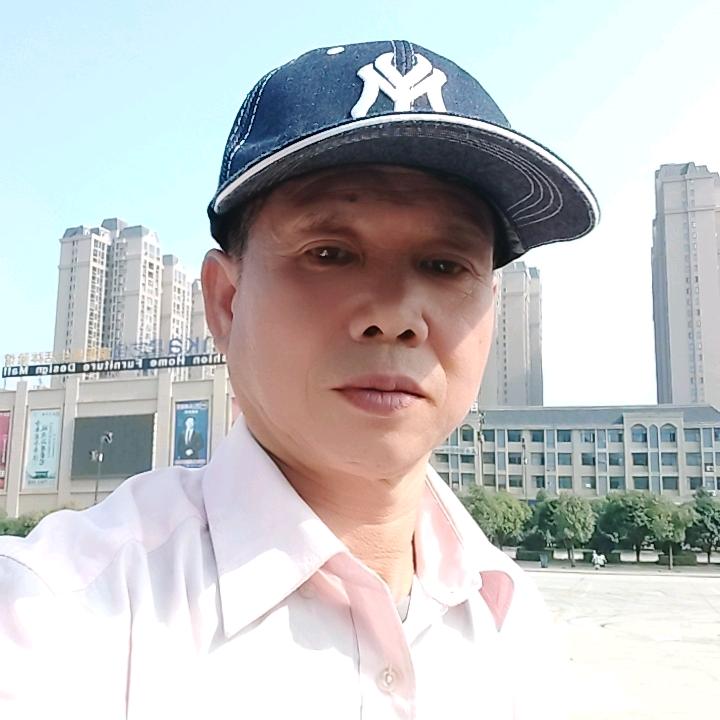 无助流浪遇雪㇏冷