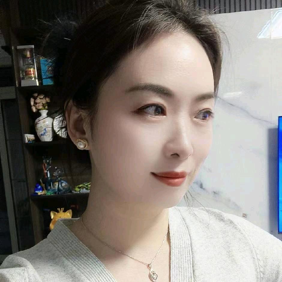 希希麻麻《橱窗营业中》