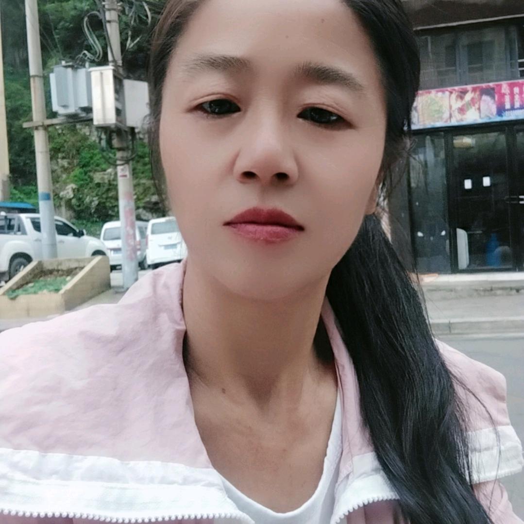 徐芳，