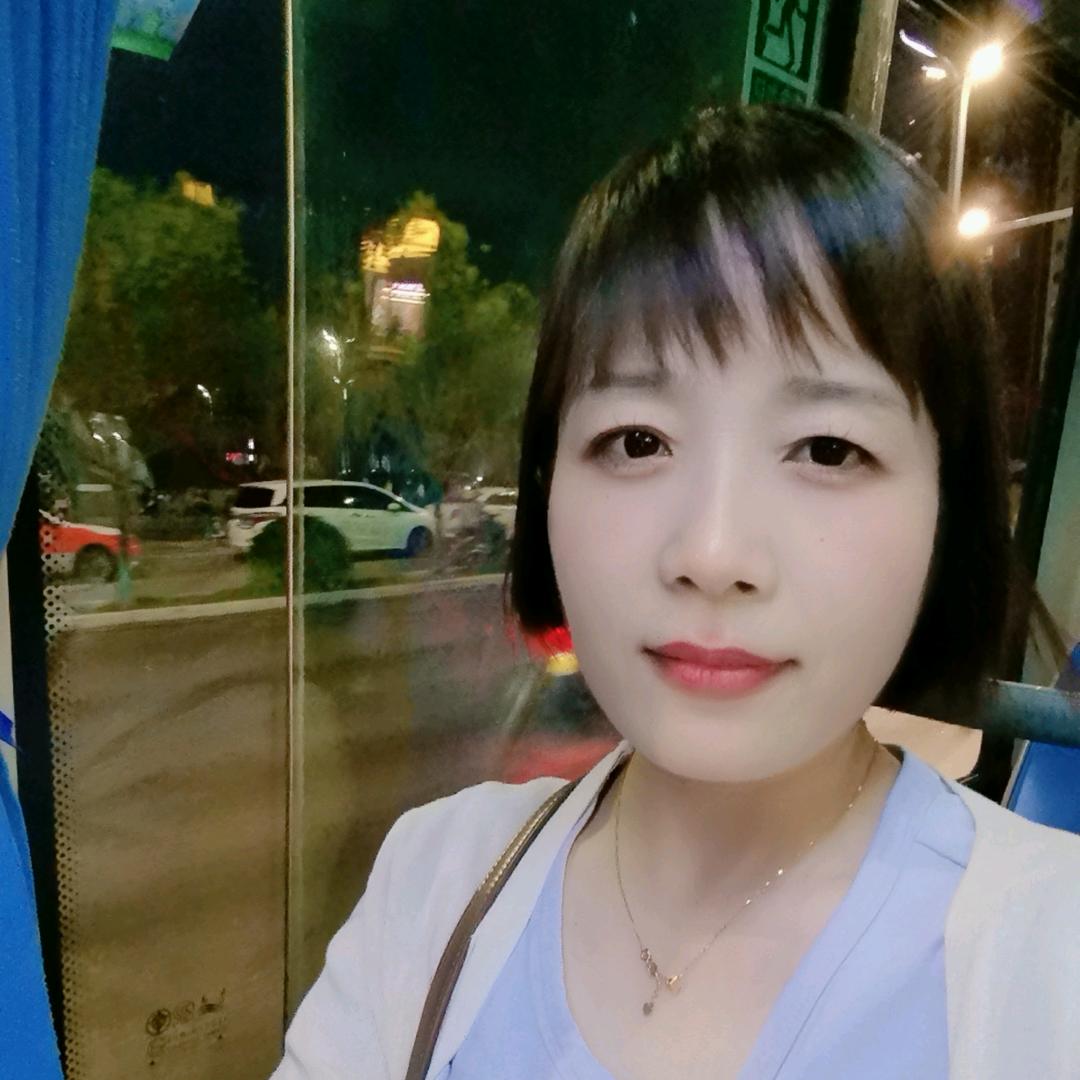 孔*丽
