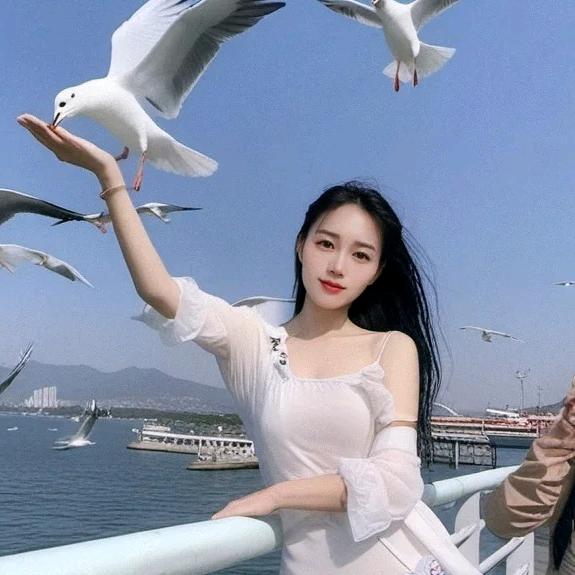 小虎牙呀！