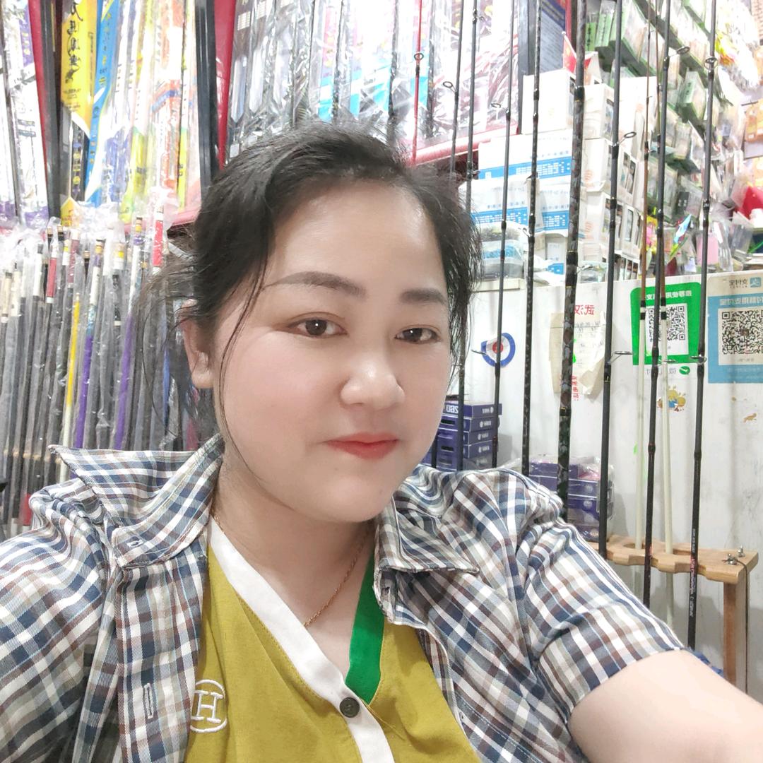 周玲