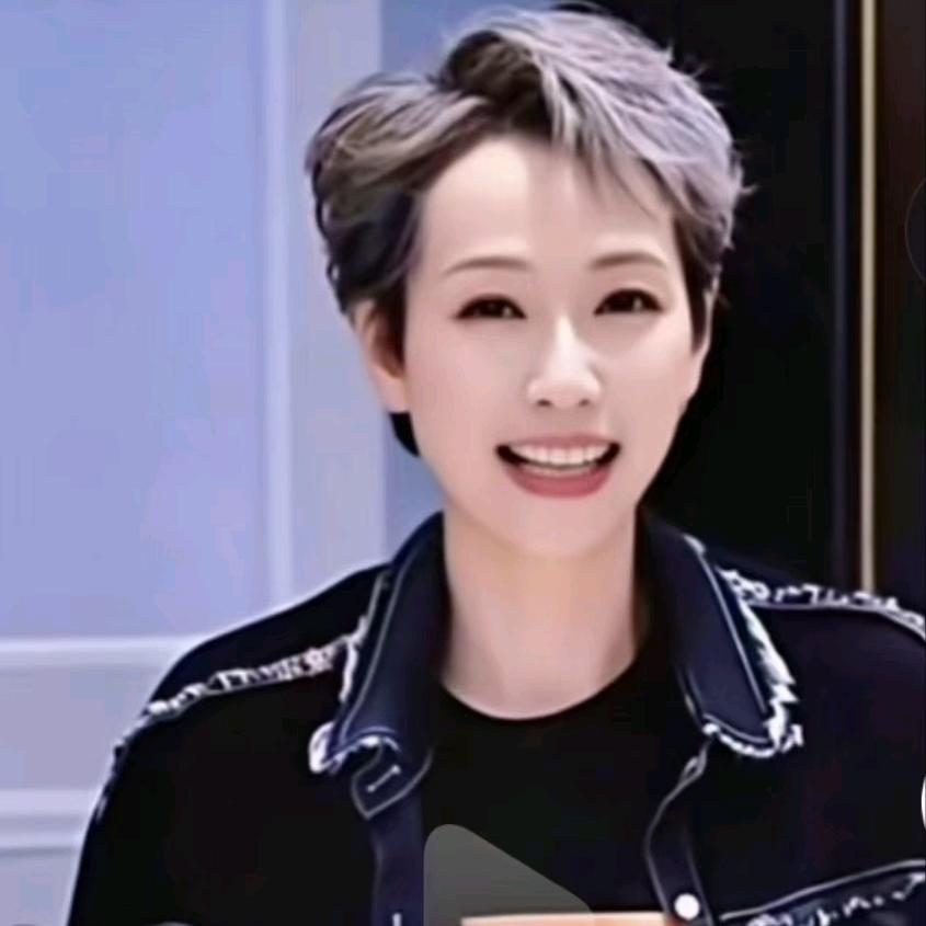 🍎黄皇煌🍎