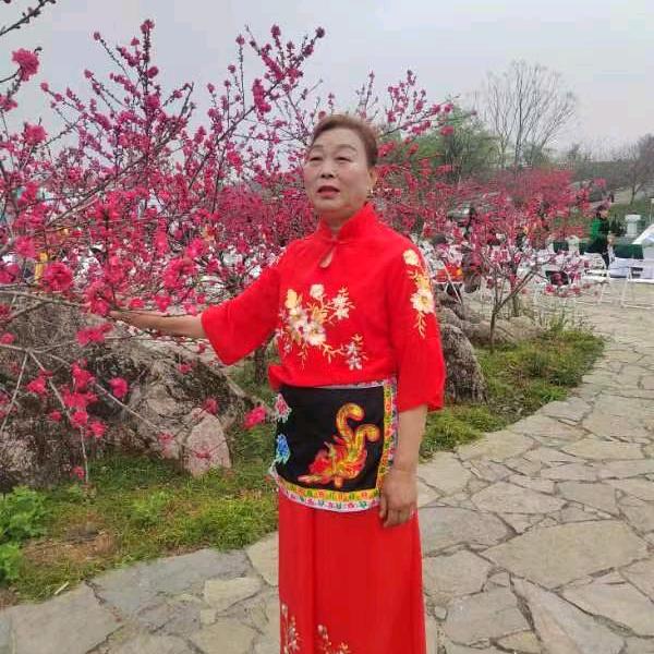 琼儿