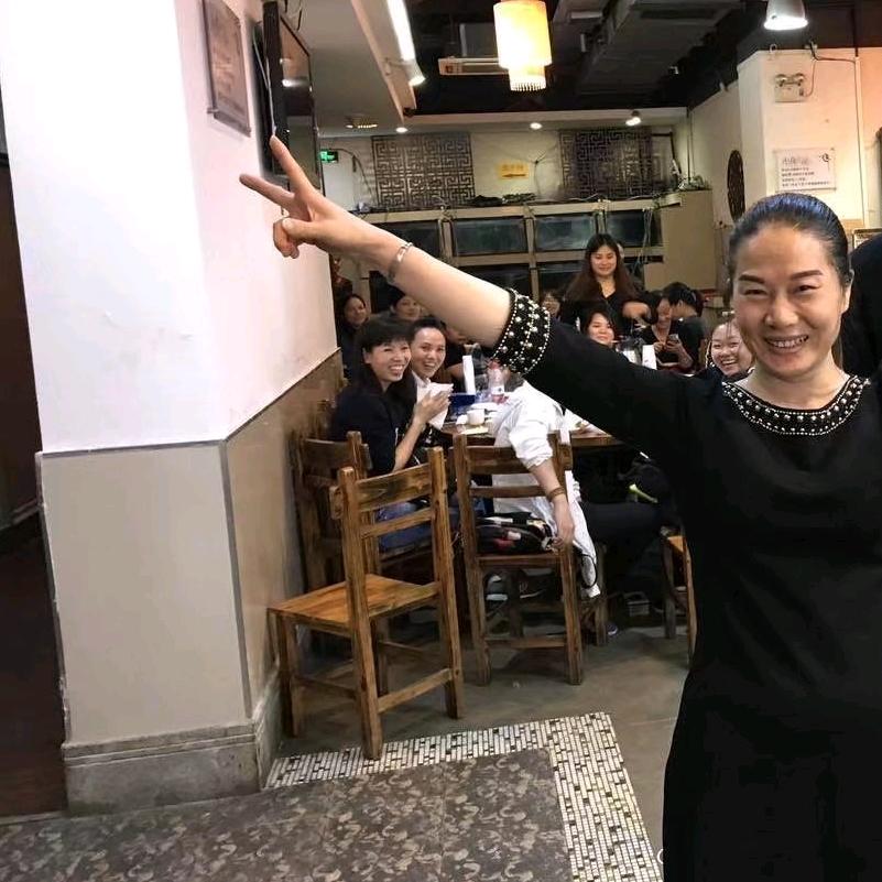 立邦同心路金牌店-鸿杰金石涂装联盟胡姐