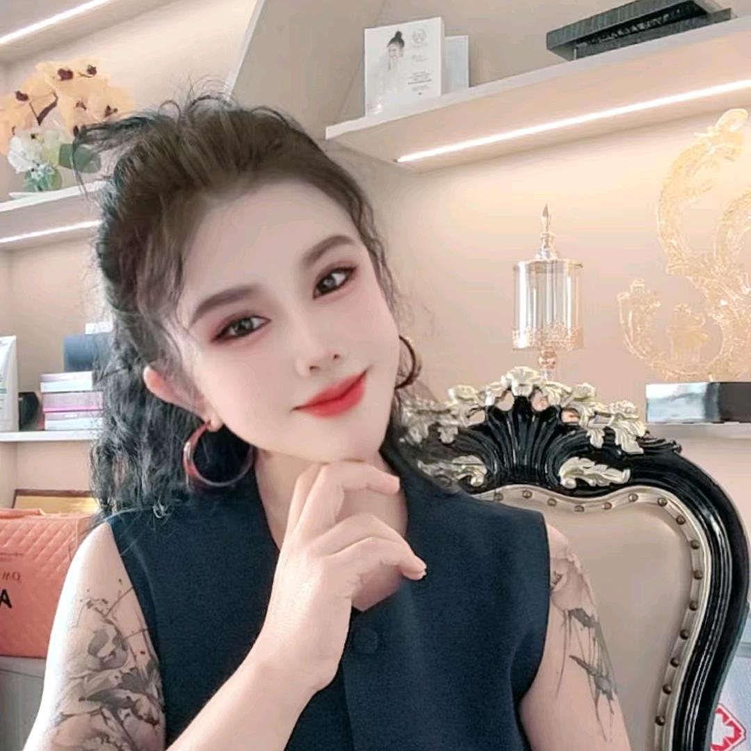 🍓🍓月儿