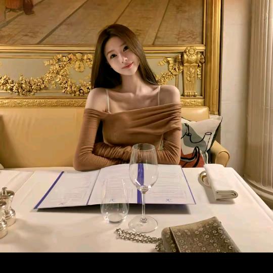 温婉（时尚穿搭）