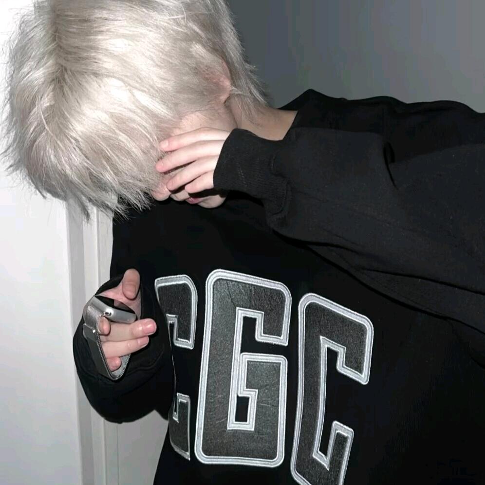 半首