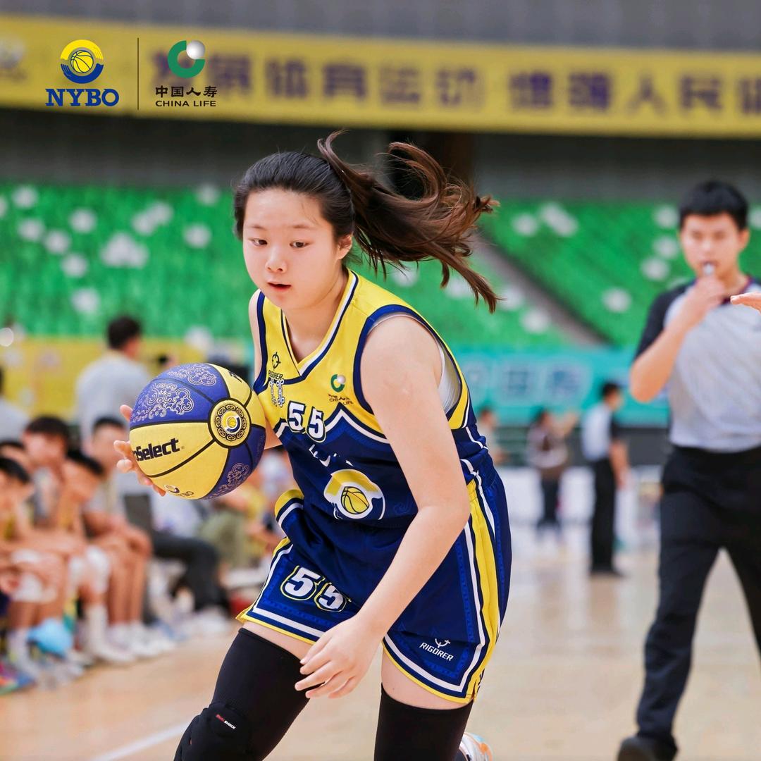 傲鲨🏀小笨笨