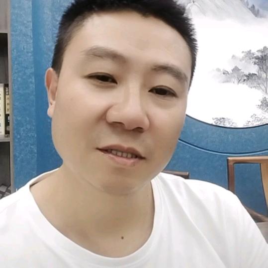 兴文鳄鱼彩妆艺术漆