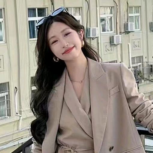 153小个子依依家服装店