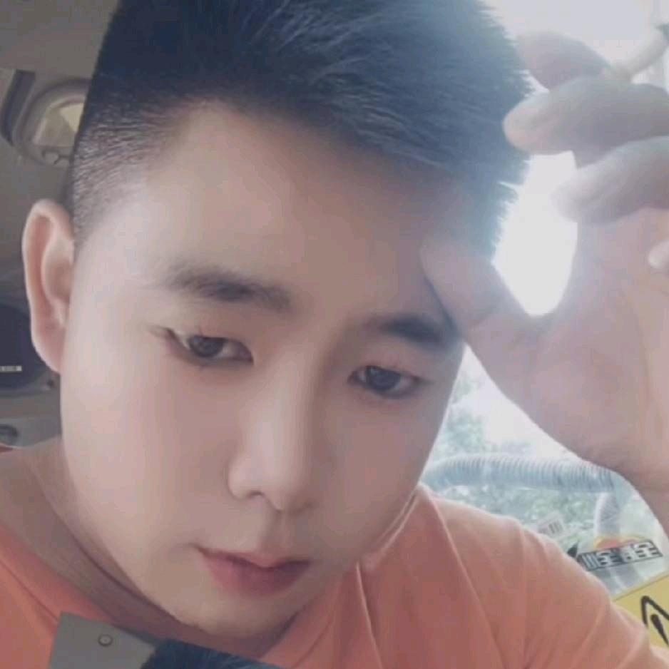 A+1一个孤单的挖挖机