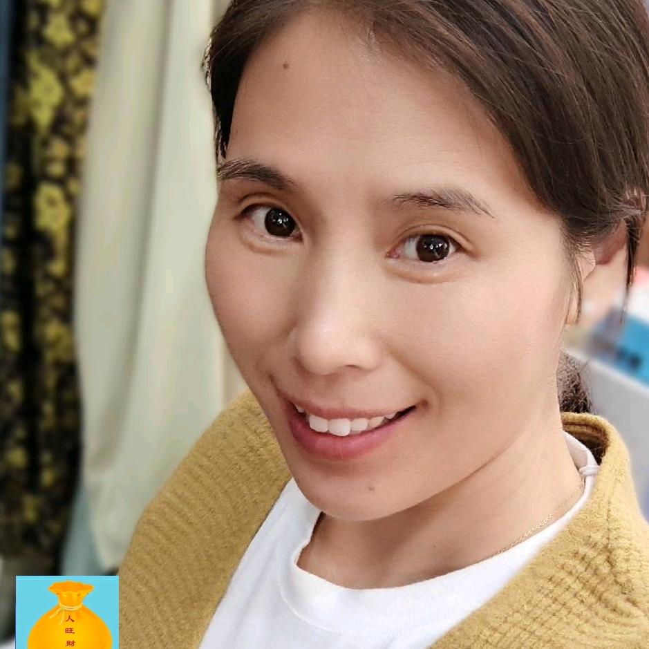 扶沟县城煌庙街 ai尚韩衣馆