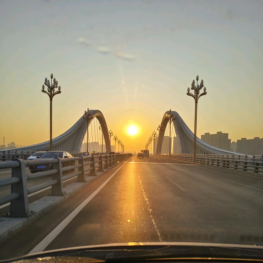 㤀亼