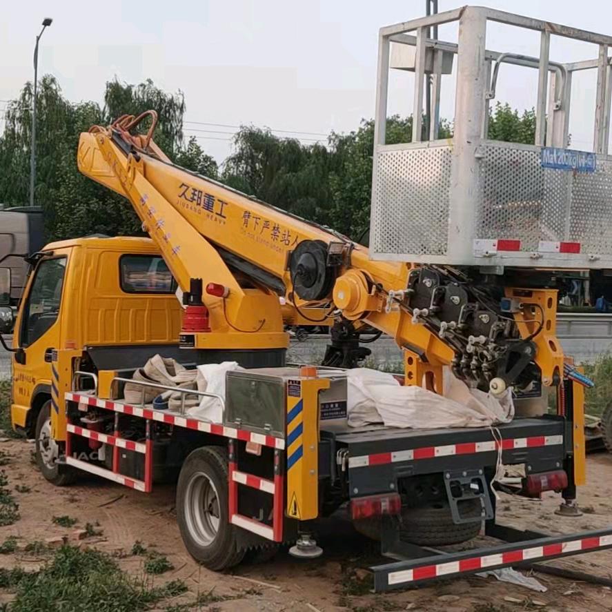 成武聚宝吊装张啟君