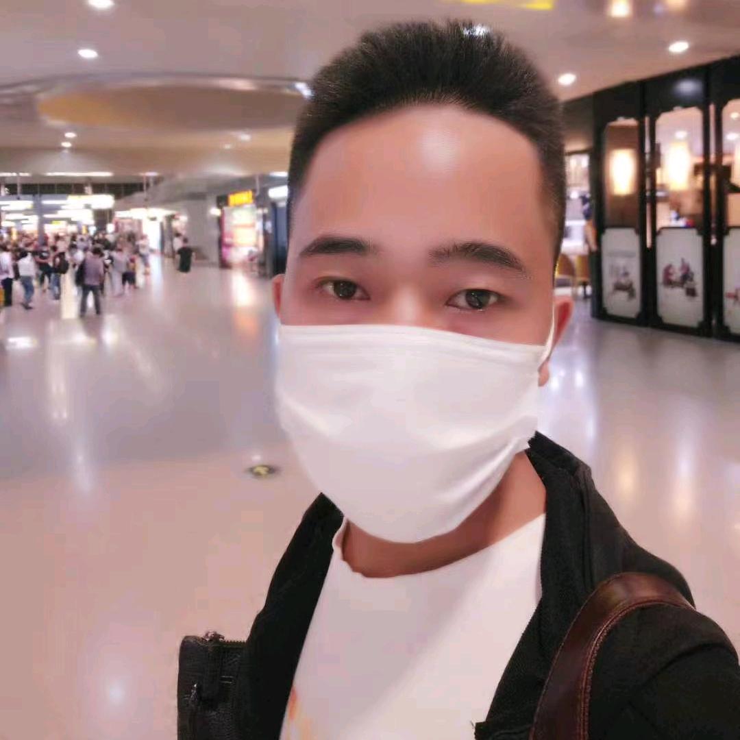 朱先生每晚11点11分开播