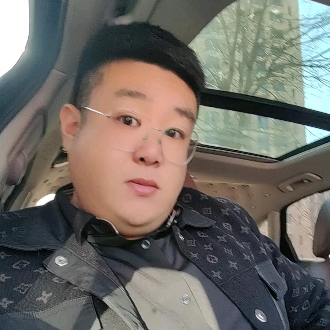 不知名的车贩子