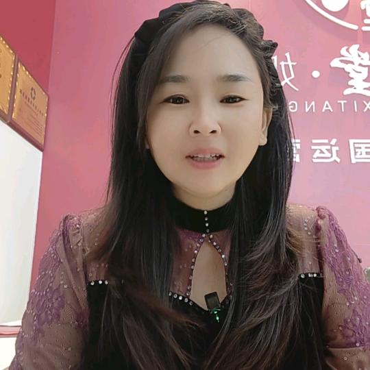 妞妞💘💘💘(小鸿娘)