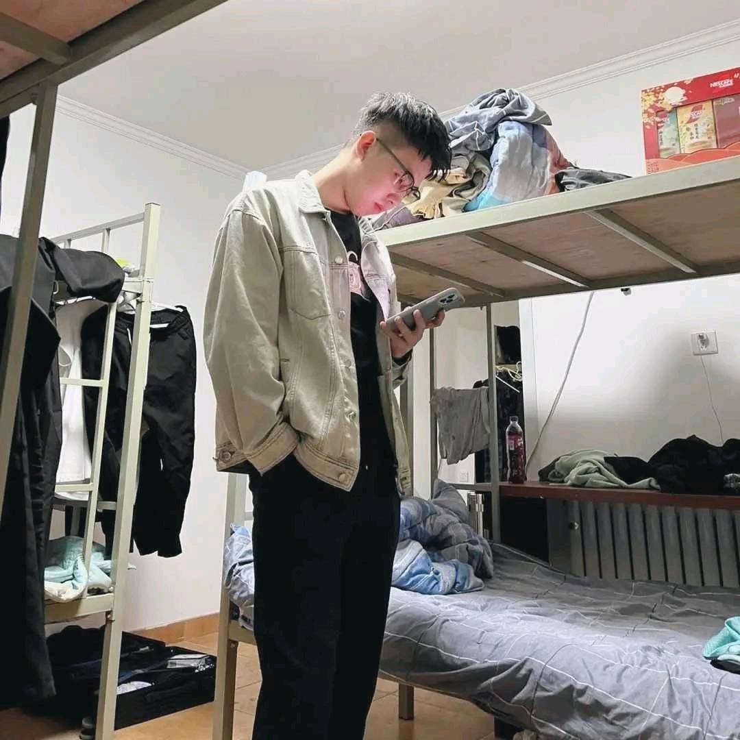 佳凡.