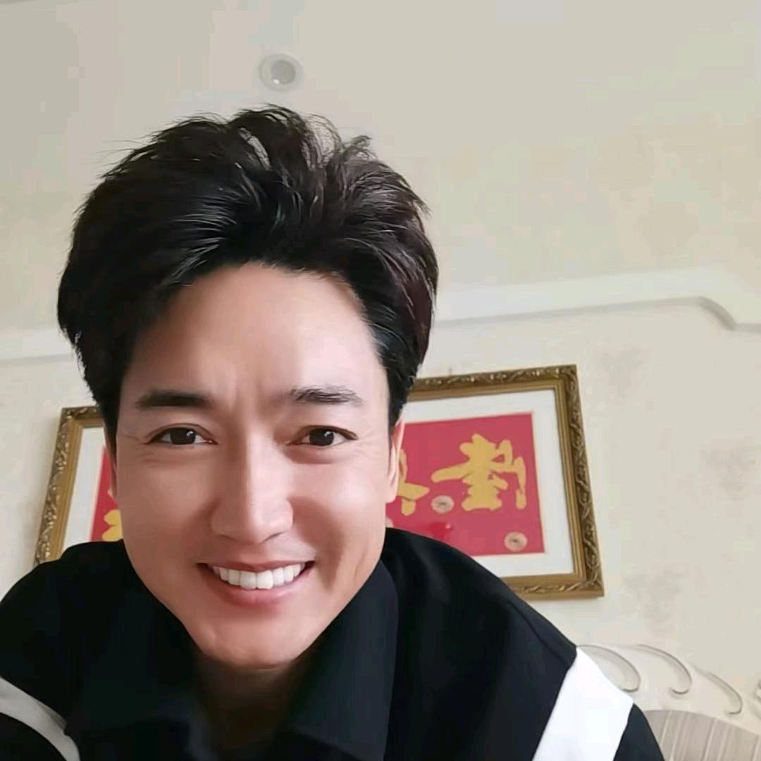 小扎西:《日常生活号》