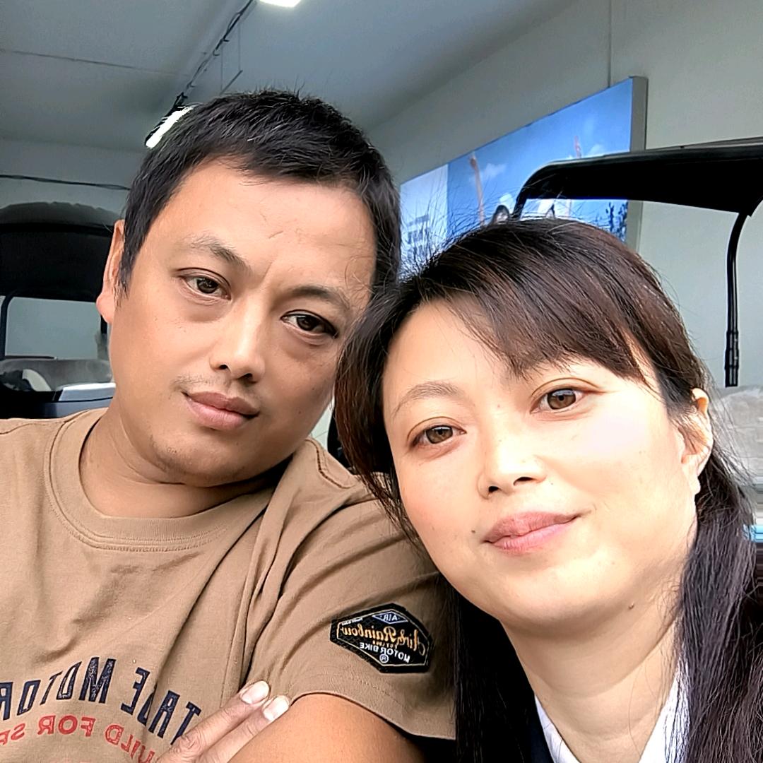 八哥和八嫂（小燕子）