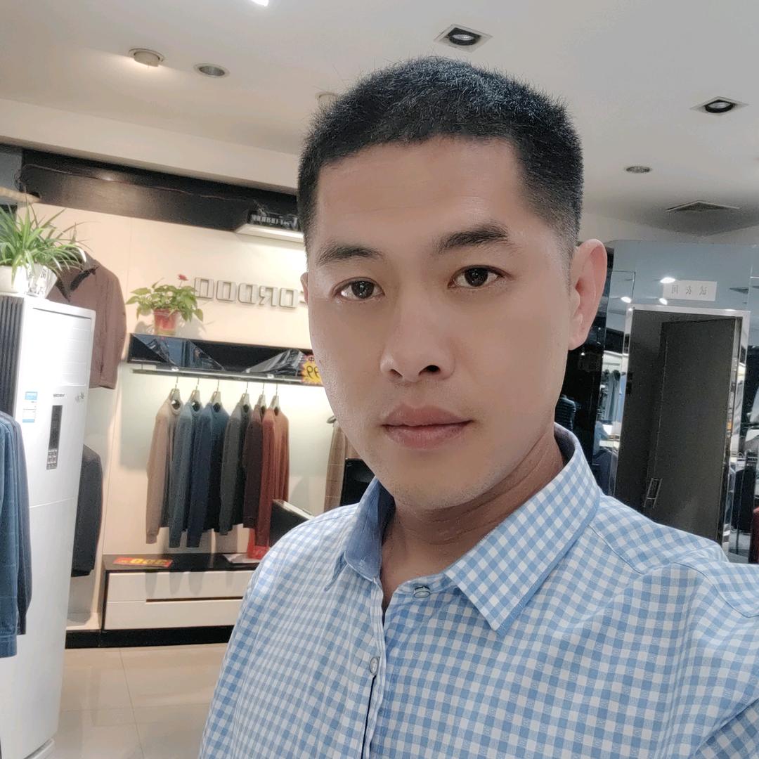 巴德士仿石漆小蒋、桂林若飞建筑装修有限公