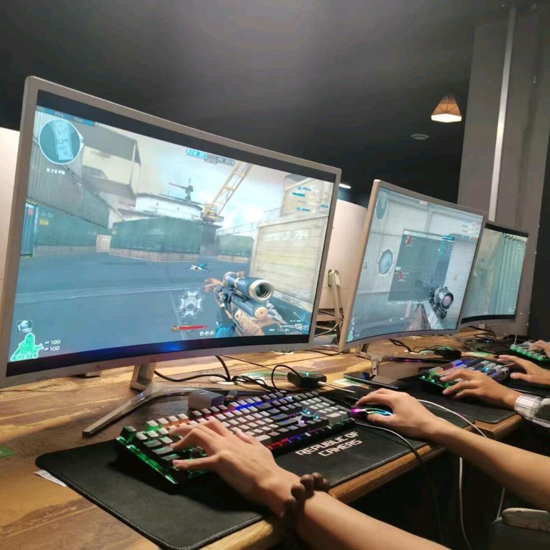 ✔