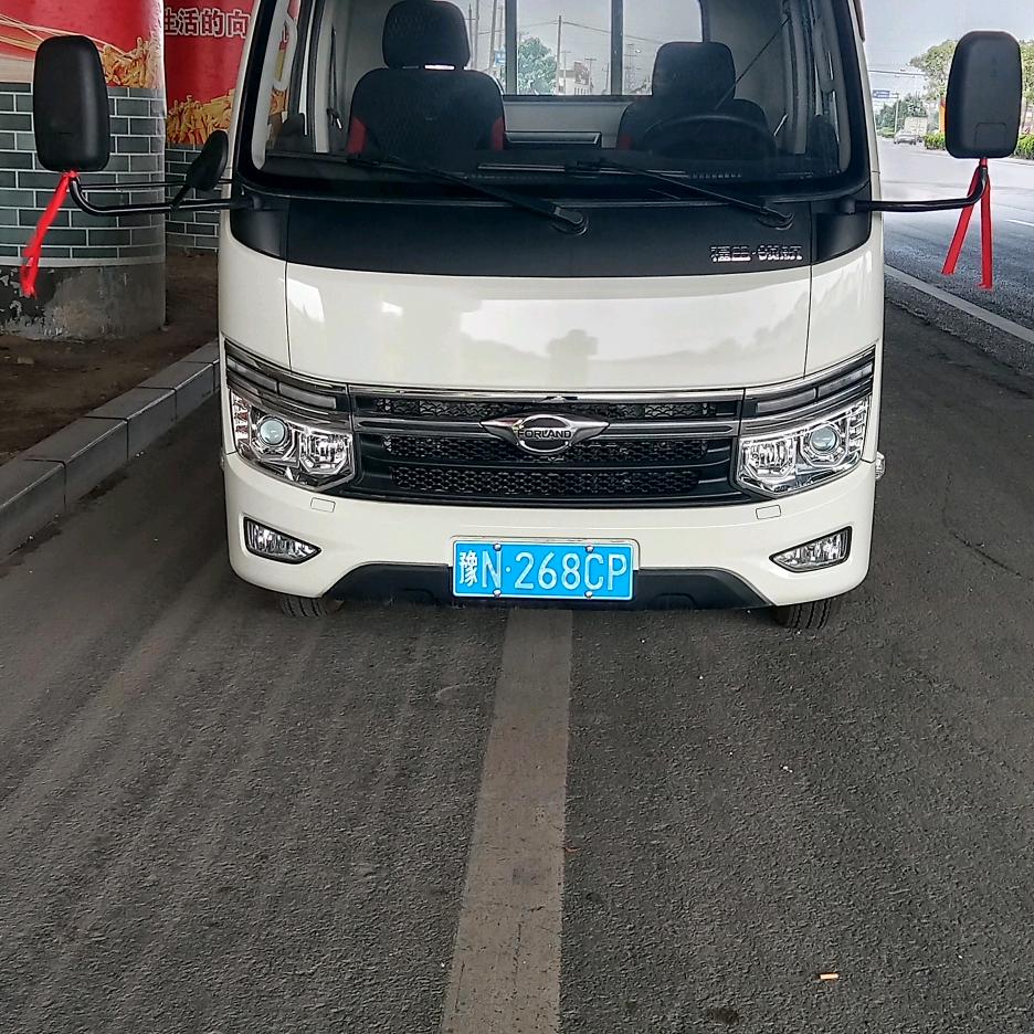 华仔。