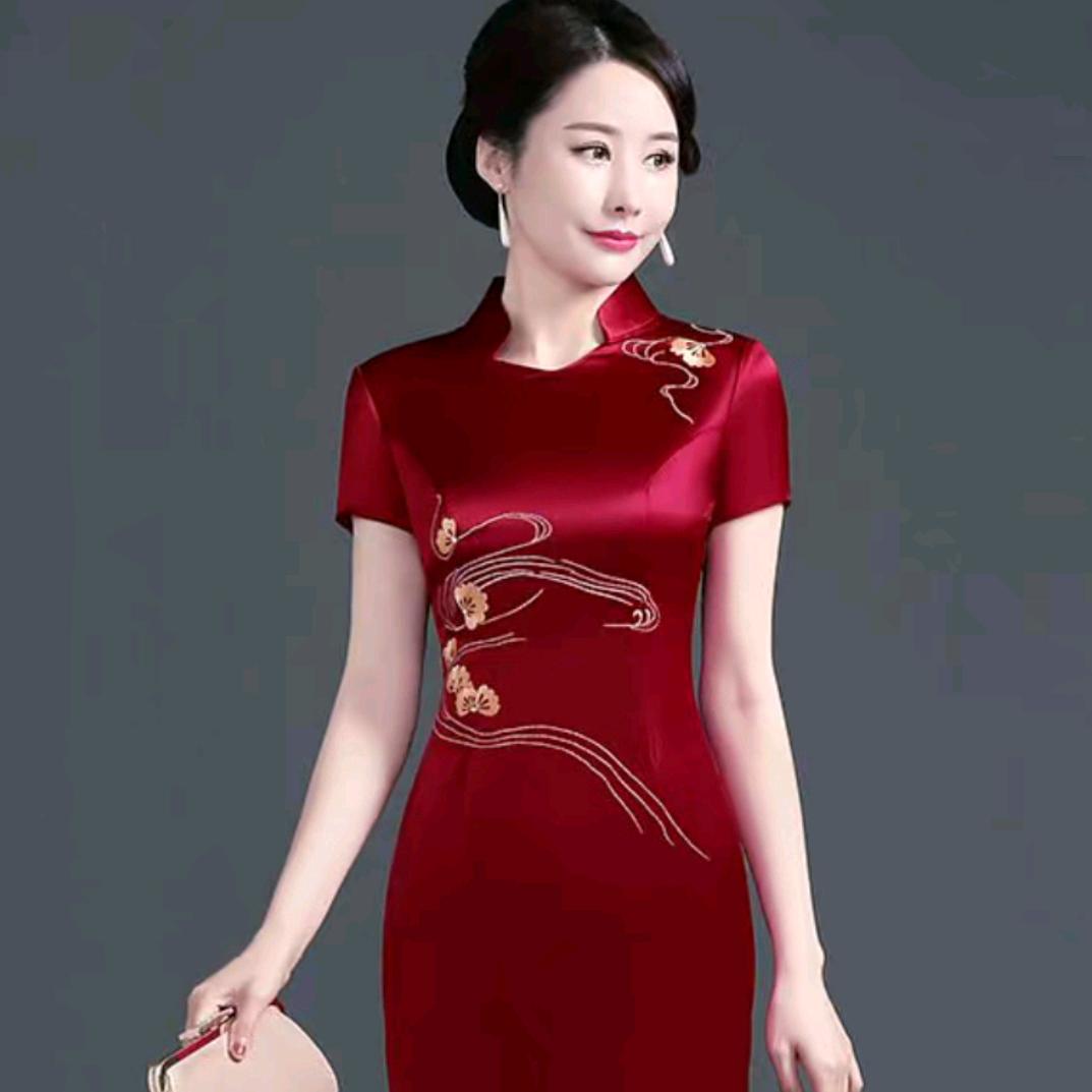 优雅礼服工厂店
