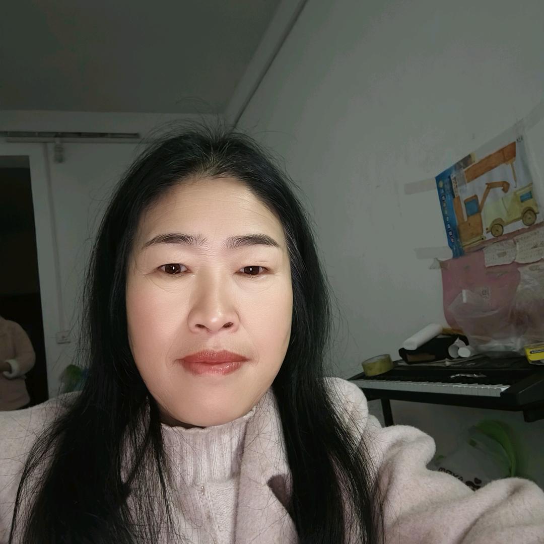 汤佳佳
