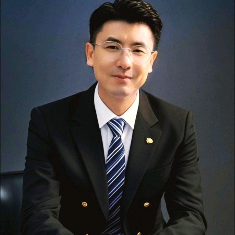 （金三）深秋雨巷独彷徨