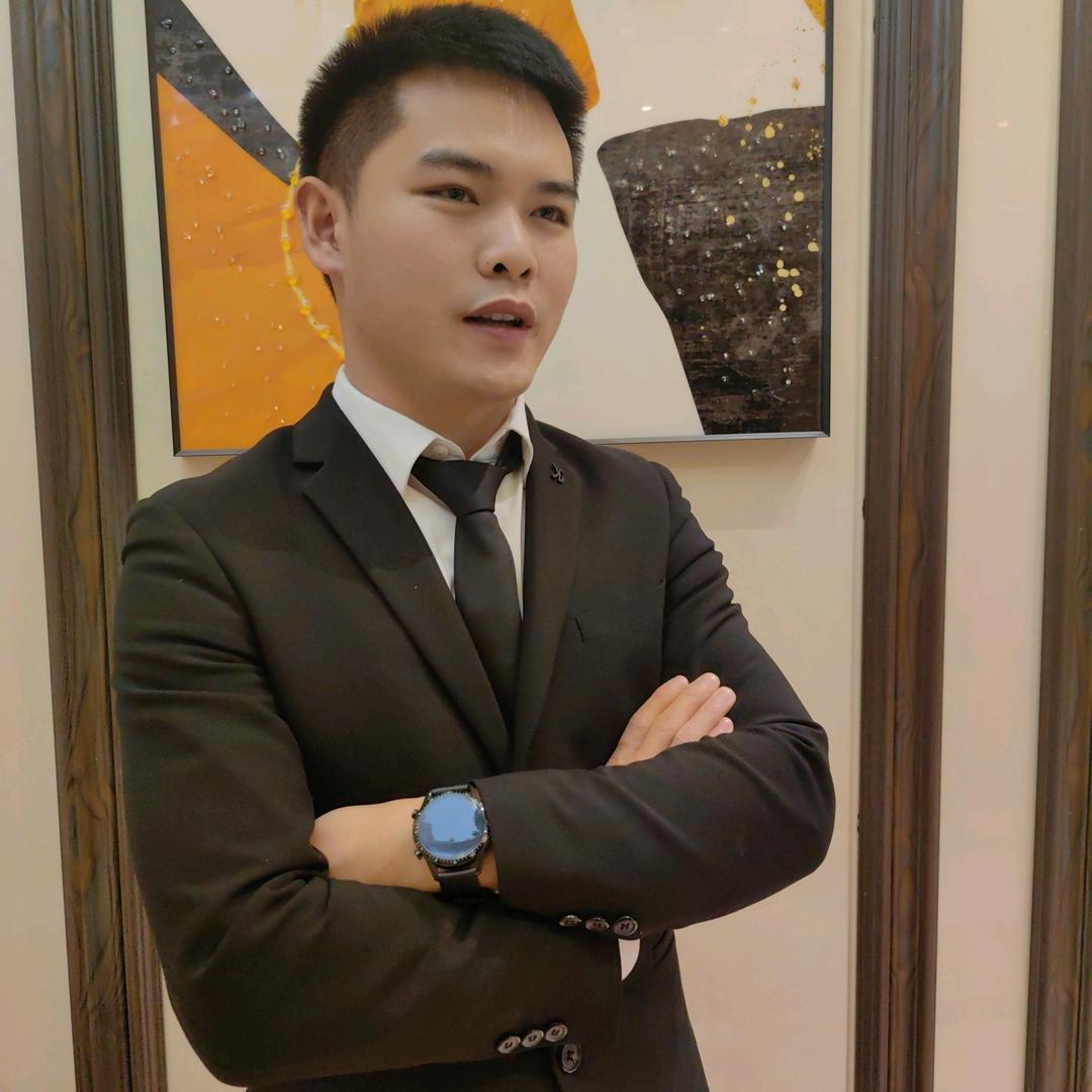 和田希尔顿银豪商务KTV经理 ：吕天吉