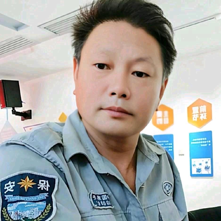 梅哥（泓星一家）