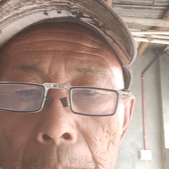 王随宝