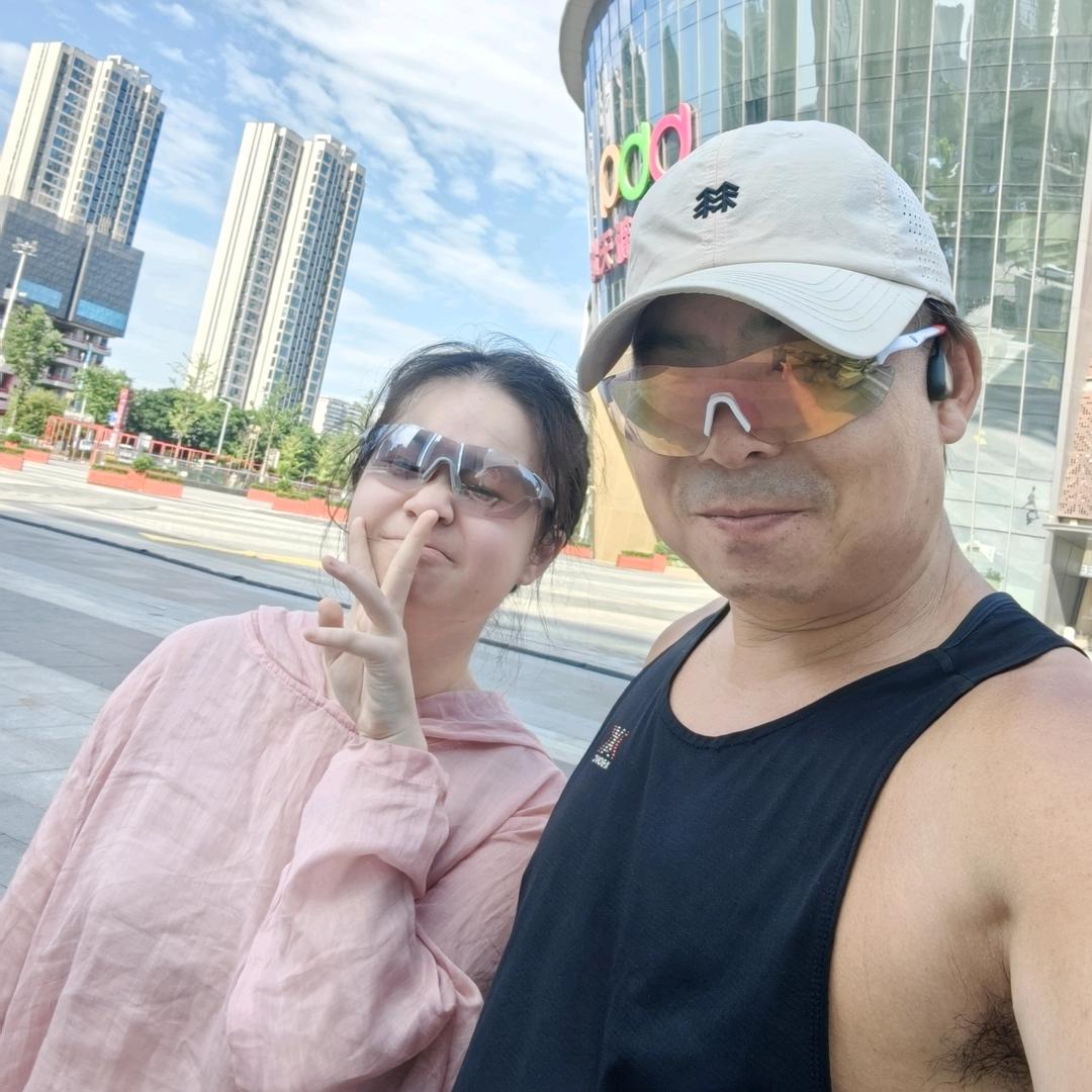 钰爸丑萌王果果(大连海鲜)大连萌哥