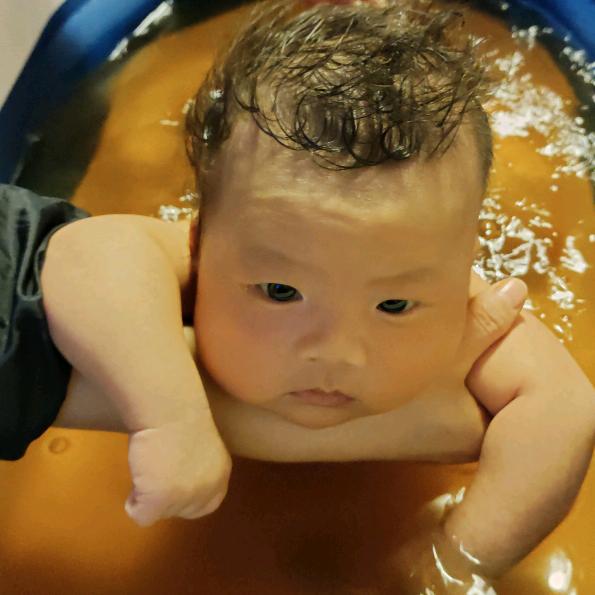 均哥