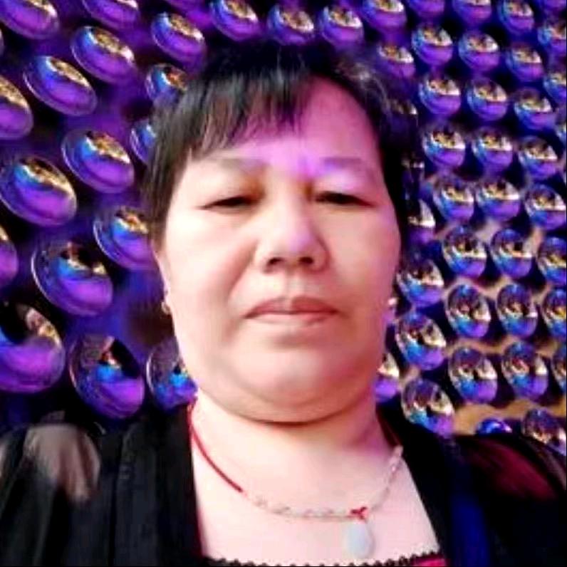 大姐低保给你花