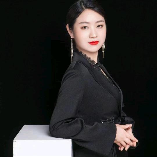 一绣倾城倩倩