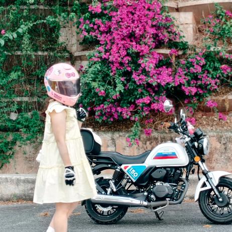 爱骑车的小短腿