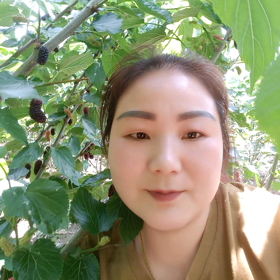 陈芳