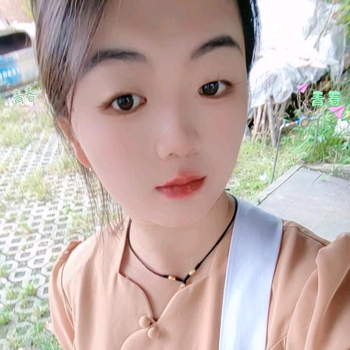梁河县芒东镇玲丽新发艺