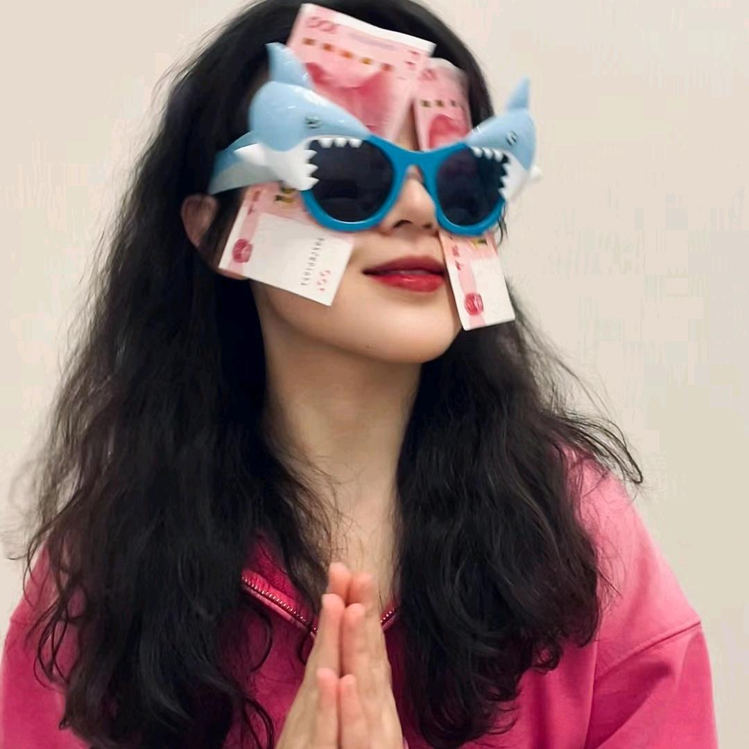 当女神好累