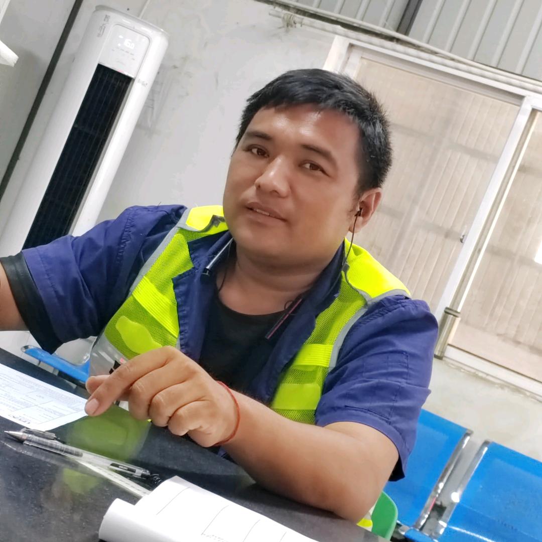 孟定锁戈二手车小罗哥
