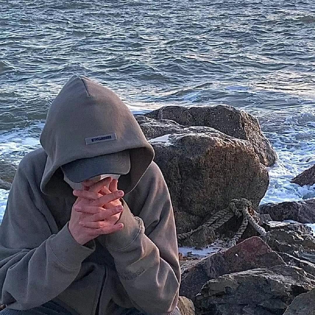 春风不语、