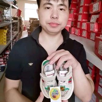 吴童鞋学步机能鞋